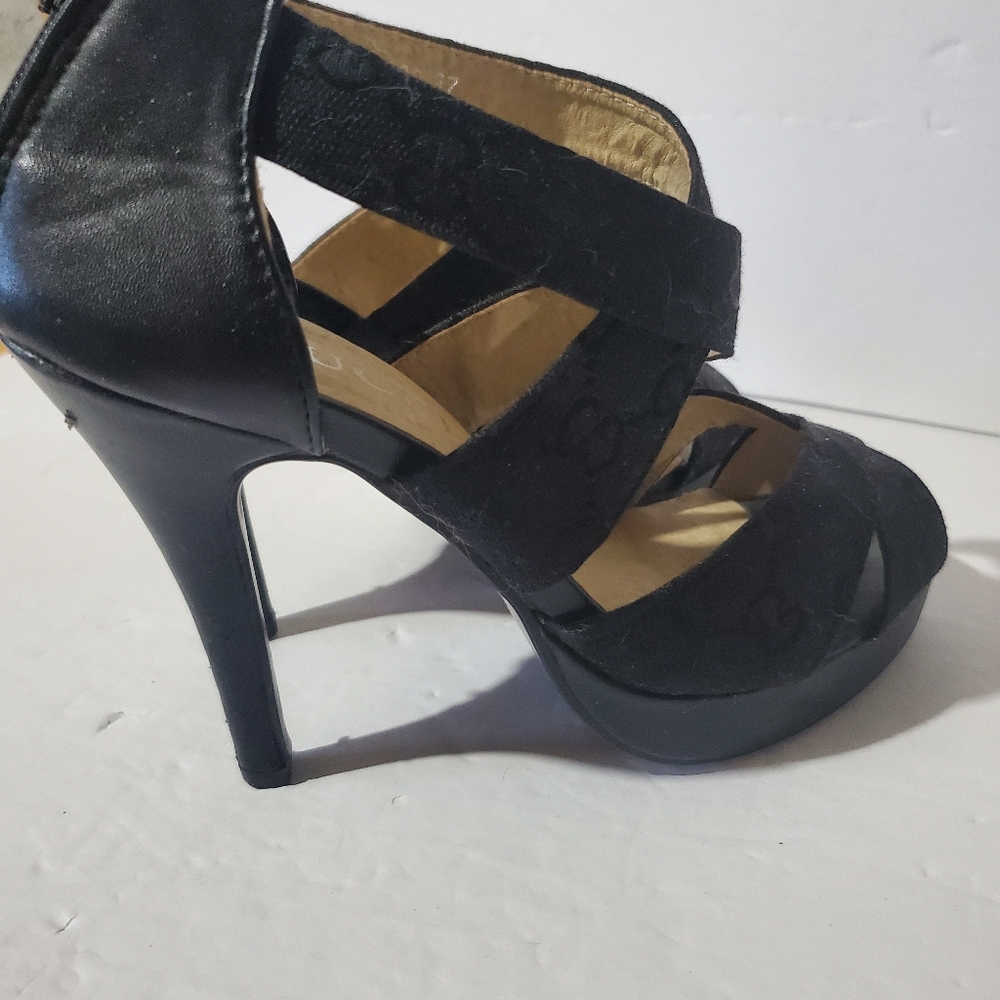 🌸SOLD🌸Size 37 heels - Picture 9 of 10